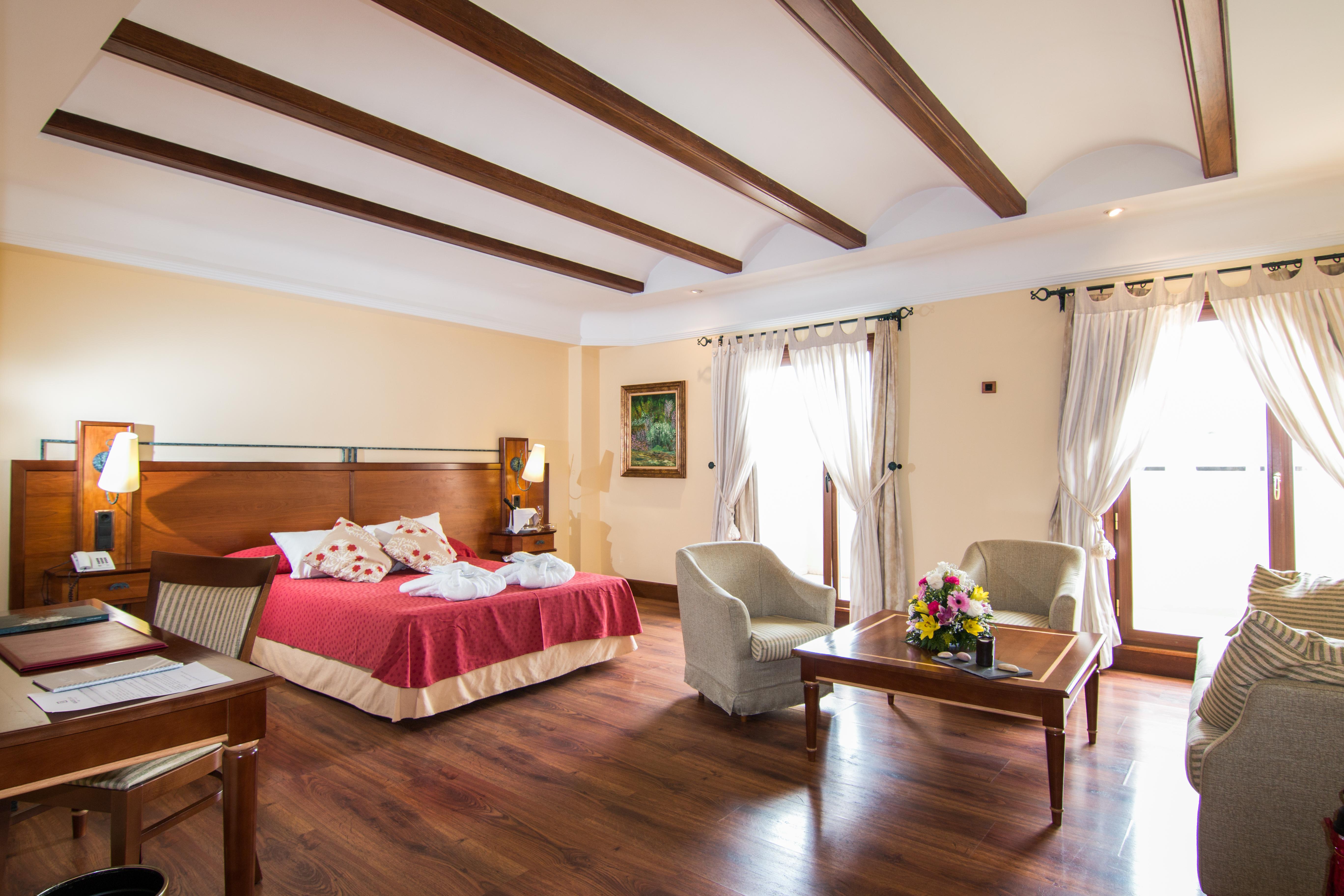 Hotel Abades กวาดิกซ์ ภายนอก รูปภาพ