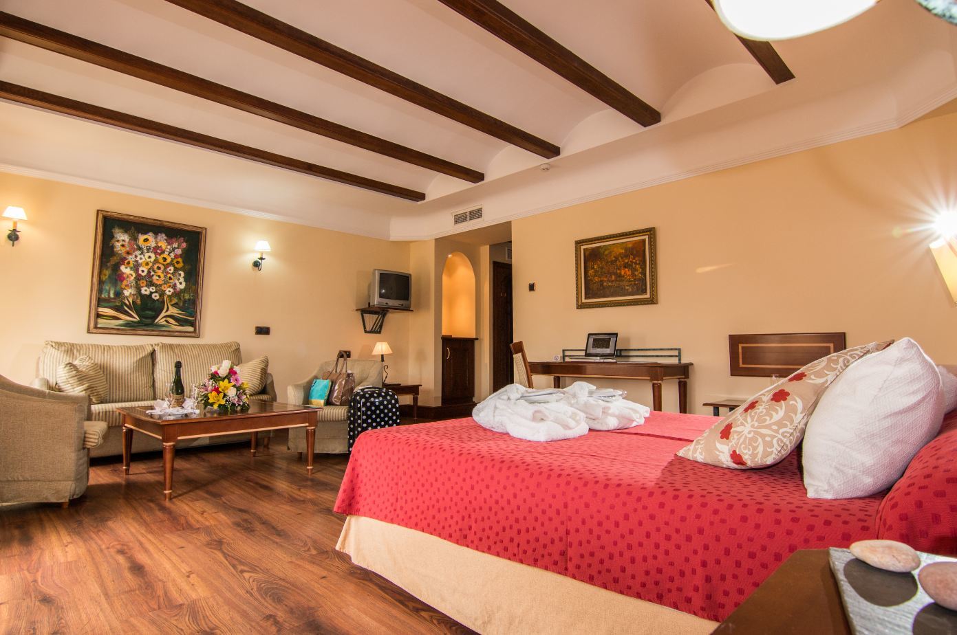 Hotel Abades กวาดิกซ์ ภายนอก รูปภาพ
